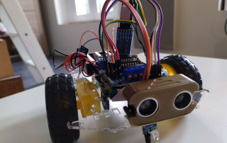 Robot programmable