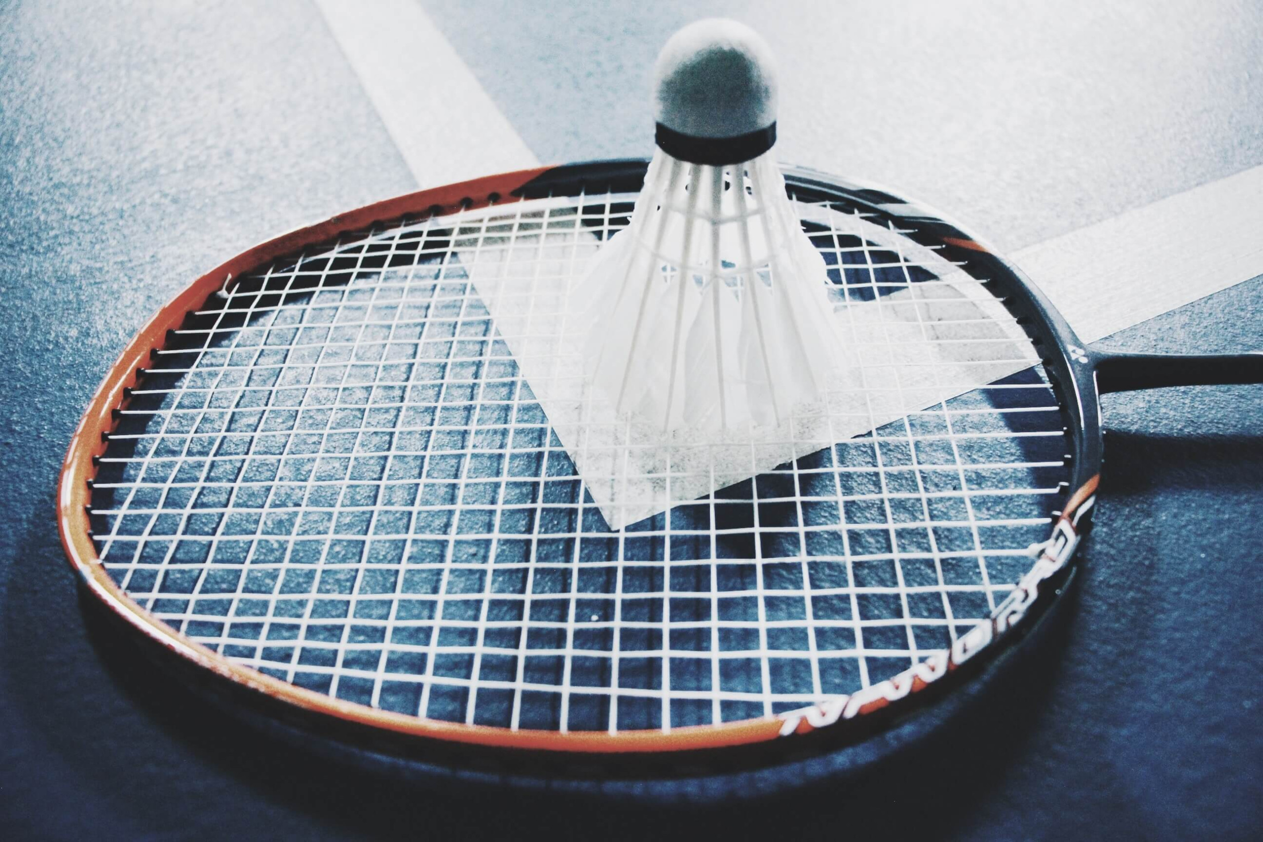 Une raquette et son volant - Le badminton à l'Union Saint-Jean à Bordeaux